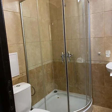 3 Family With Pool View דירה נסבר